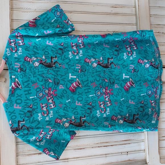 Dr Seuss, cat in the hat scrub top. Small - Picture 4 of 6